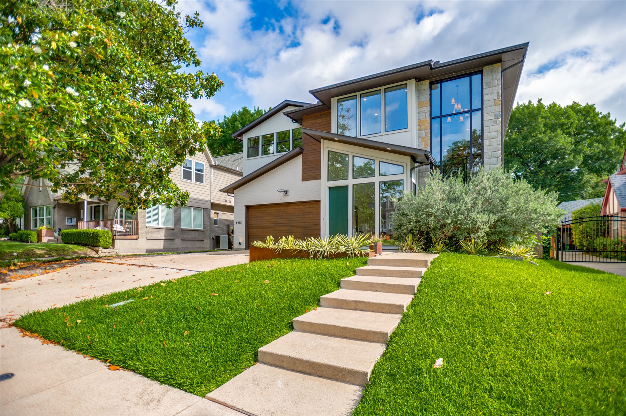 6915 Pasadena Avenue Dallas TX 75214