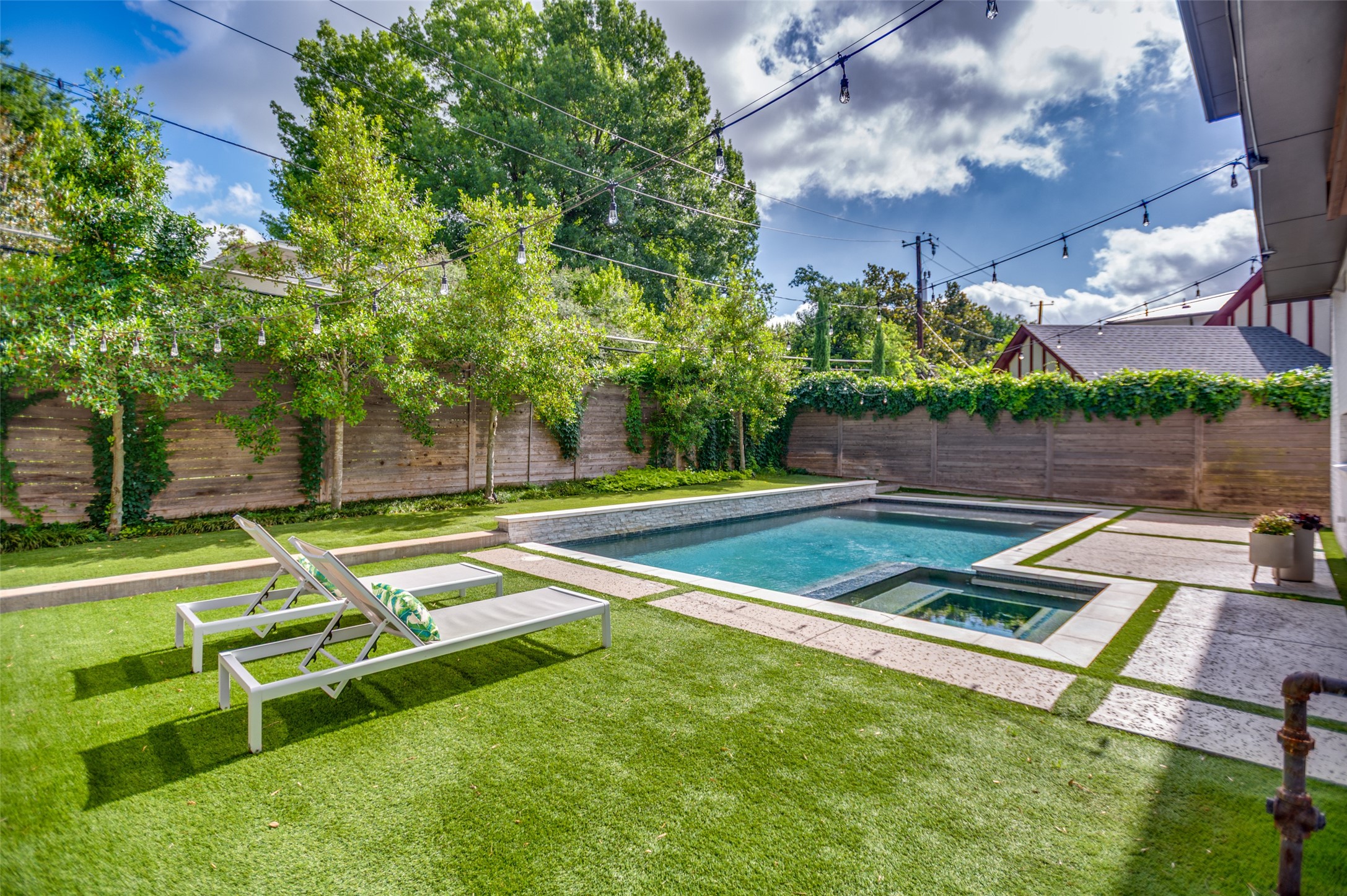 6915 Pasadena Avenue Dallas TX 75214