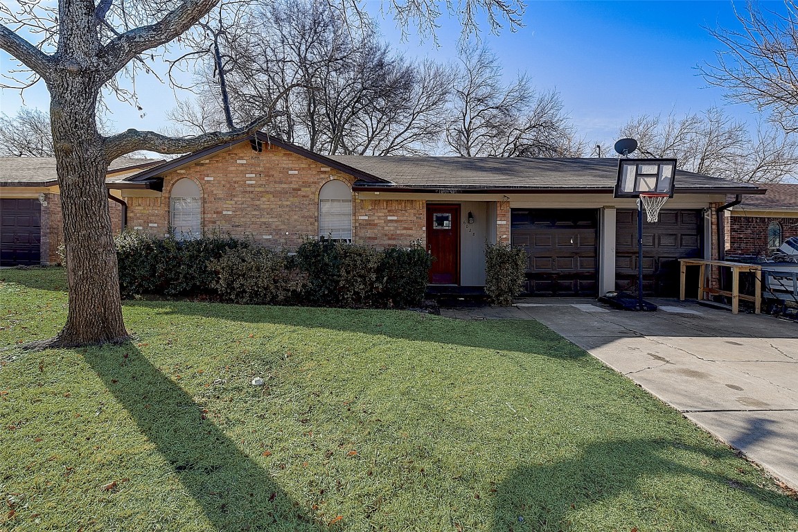 6028 Lindy Lane Watauga TX 76148