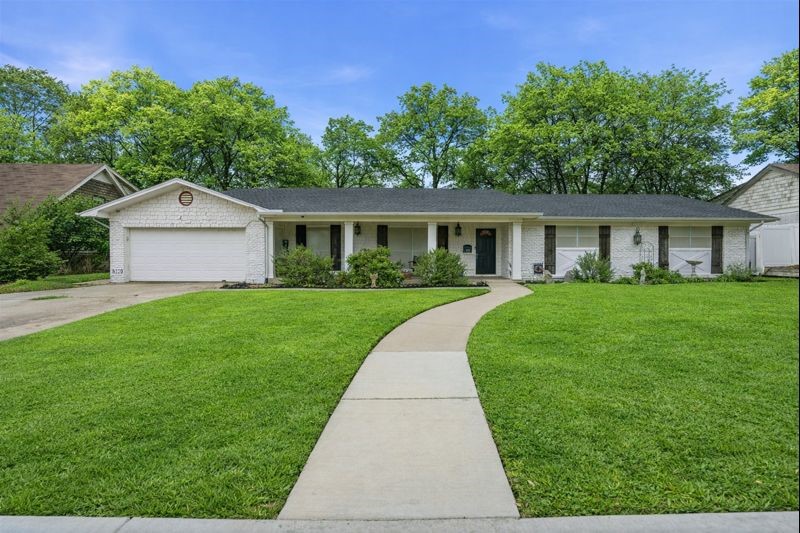 8120 Bangor Drive Benbrook TX 76116