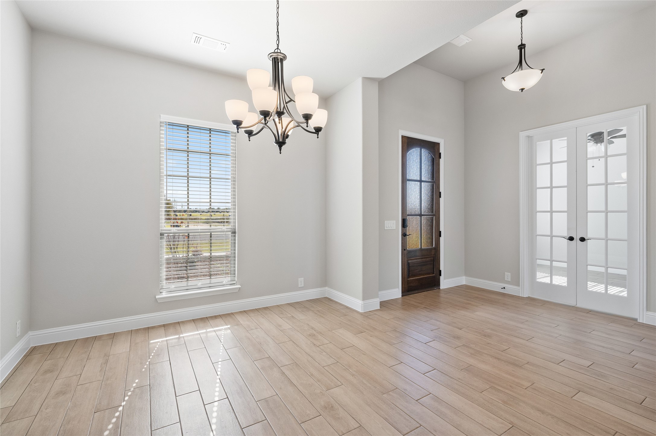 54 Beech Street Van Alstyne TX 75495