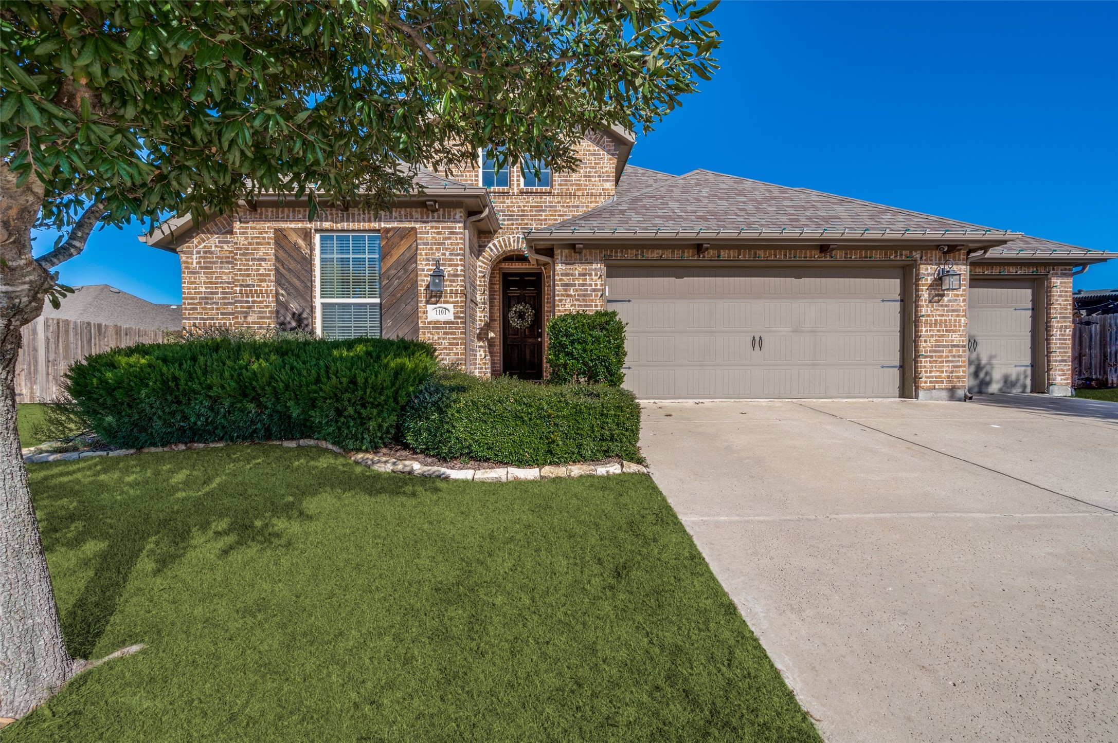 1101 Bryce Canyon Celina TX 75009