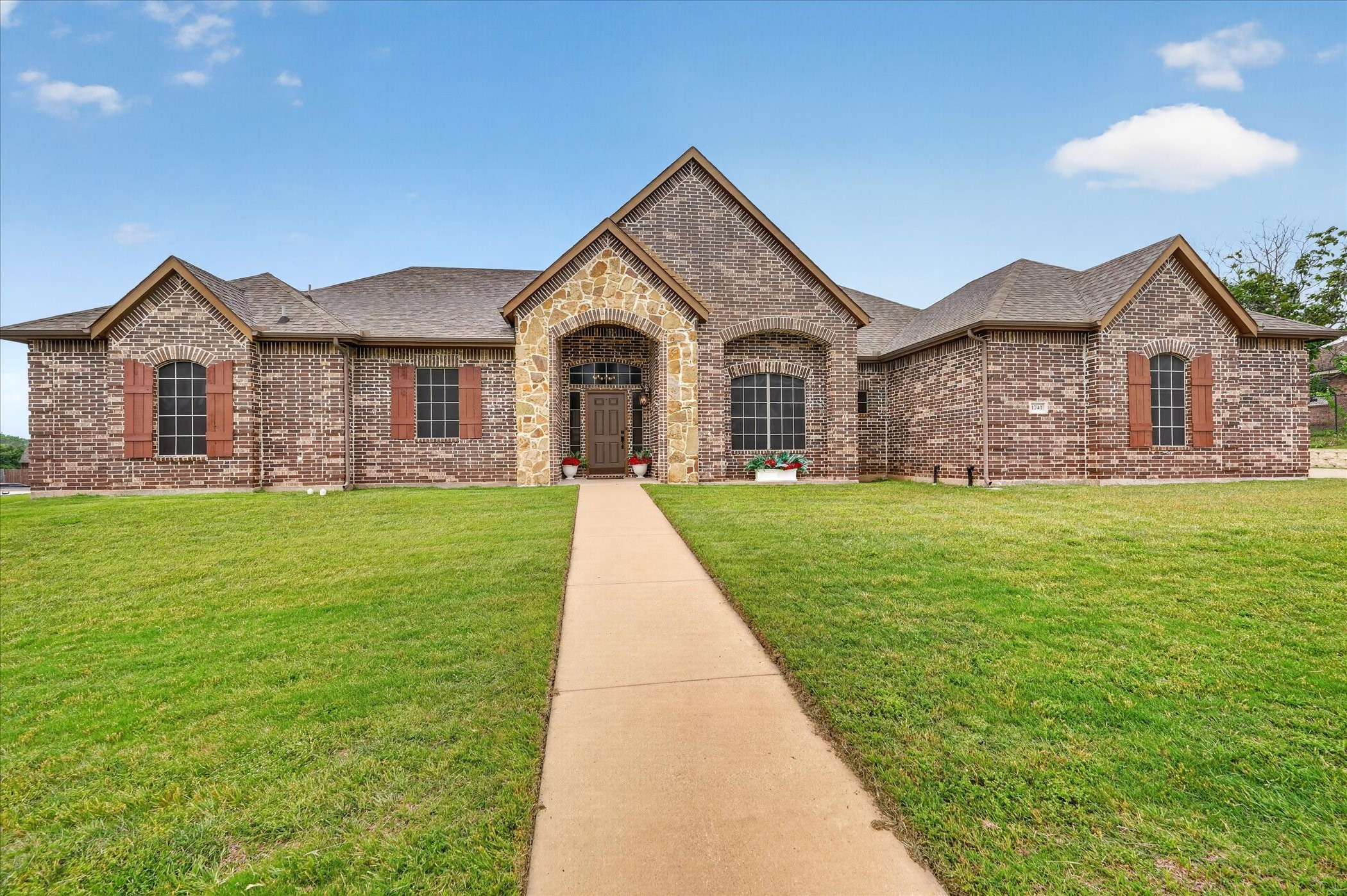 1741 Pine Drive Midlothian TX 76065