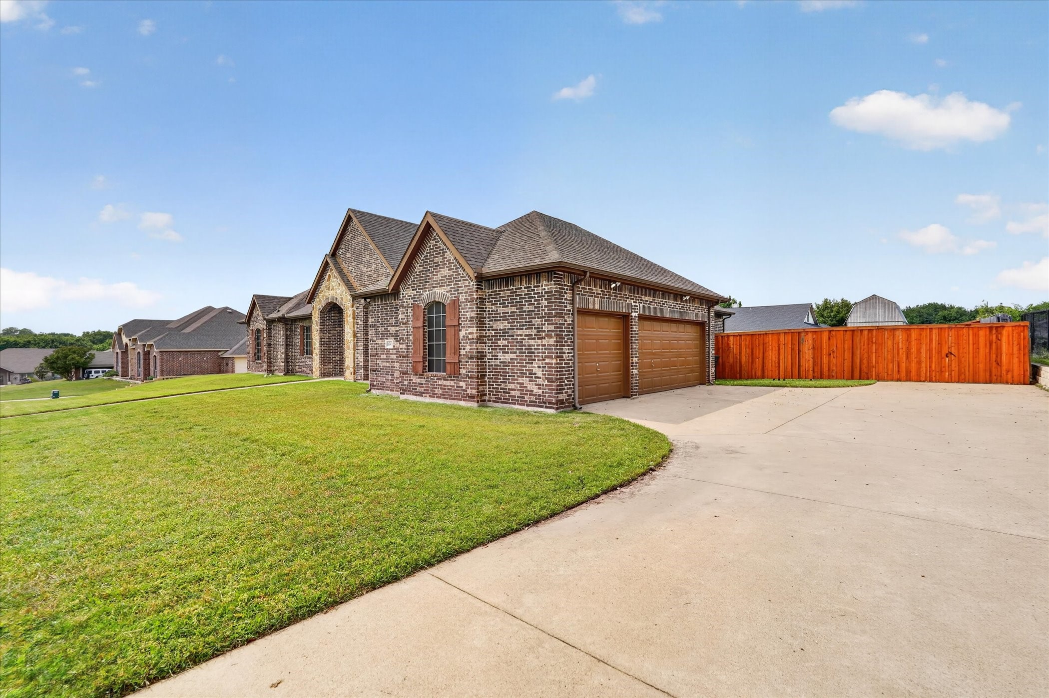 1741 Pine Drive Midlothian TX 76065
