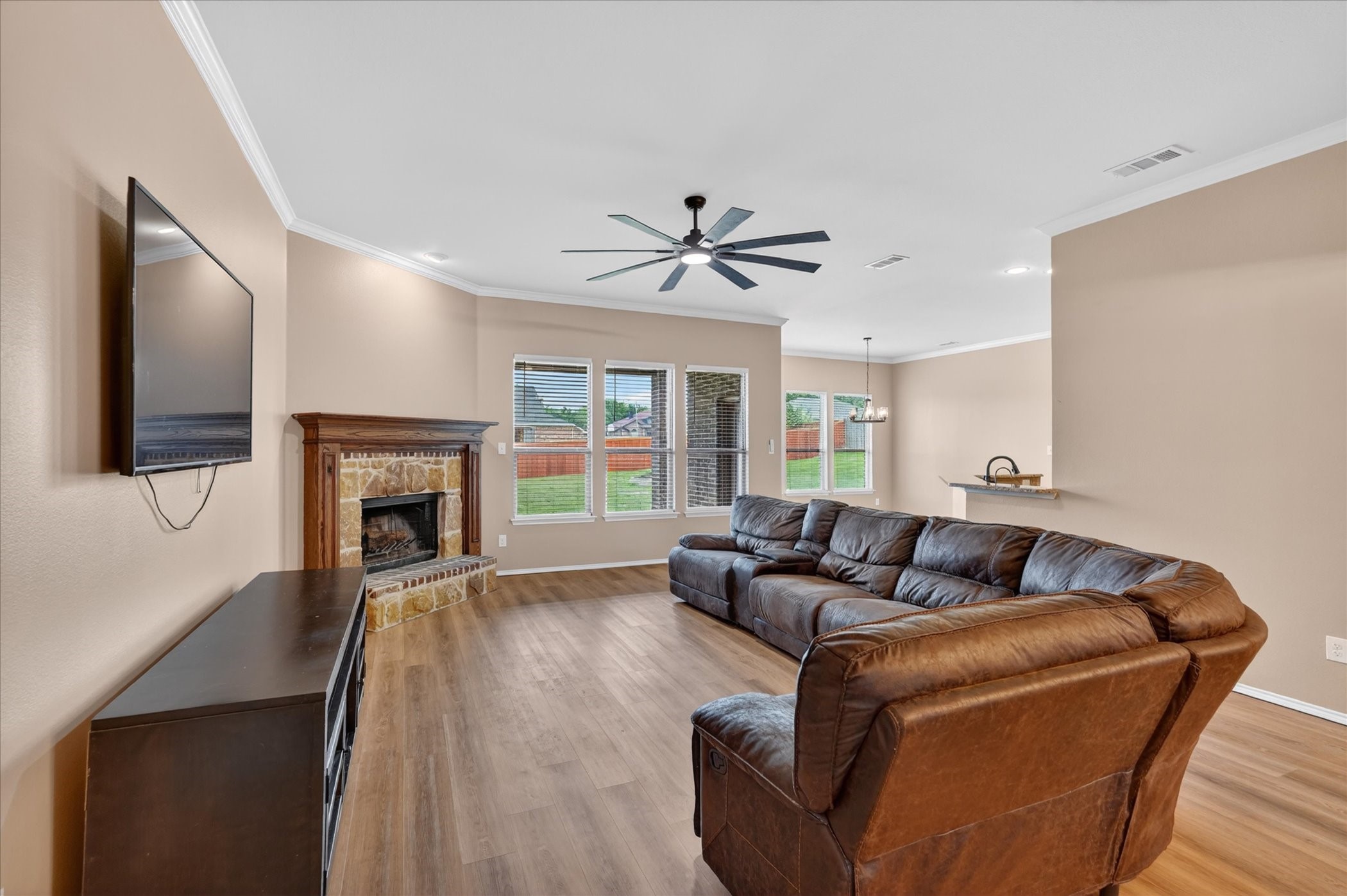1741 Pine Drive Midlothian TX 76065