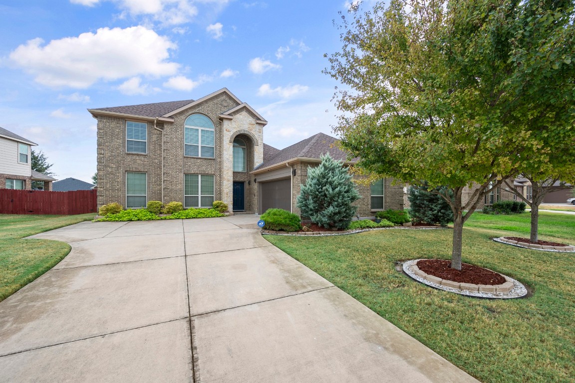 1022 Rio Vista Drive Desoto TX 75115