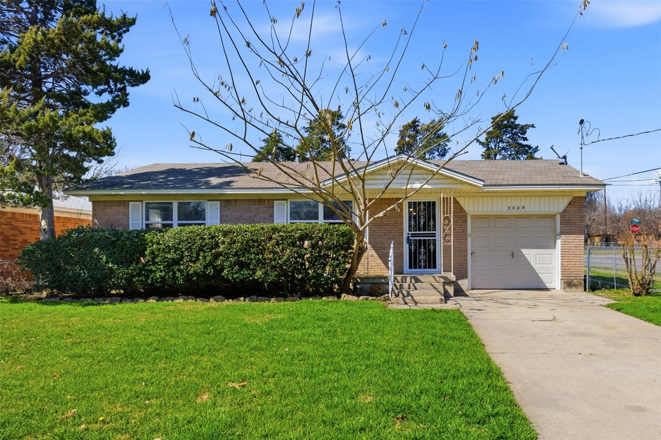 3409 Heather Lane Denton TX 76209