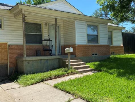 814 Cherrywood Court Irving TX 75060