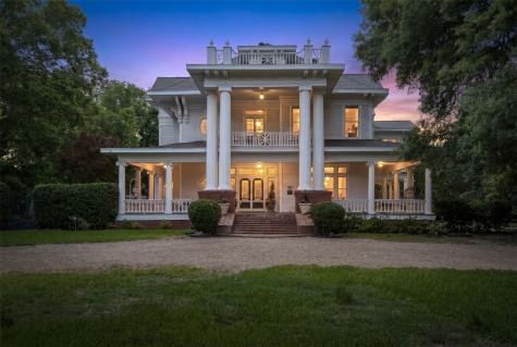 400 W Denton Street Ennis TX 75119