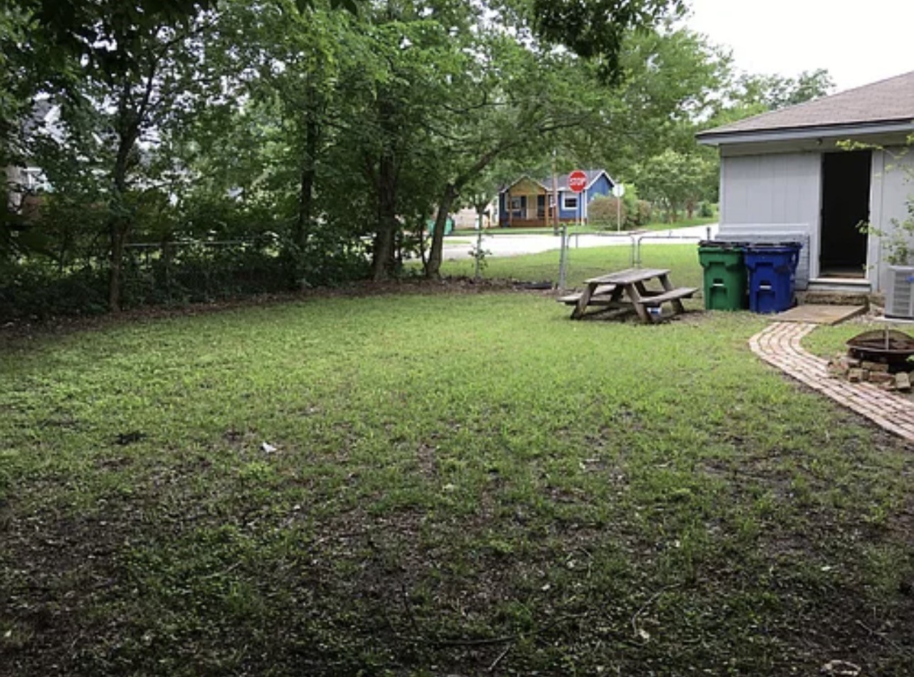 1012 Oak Street Mckinney TX 75069