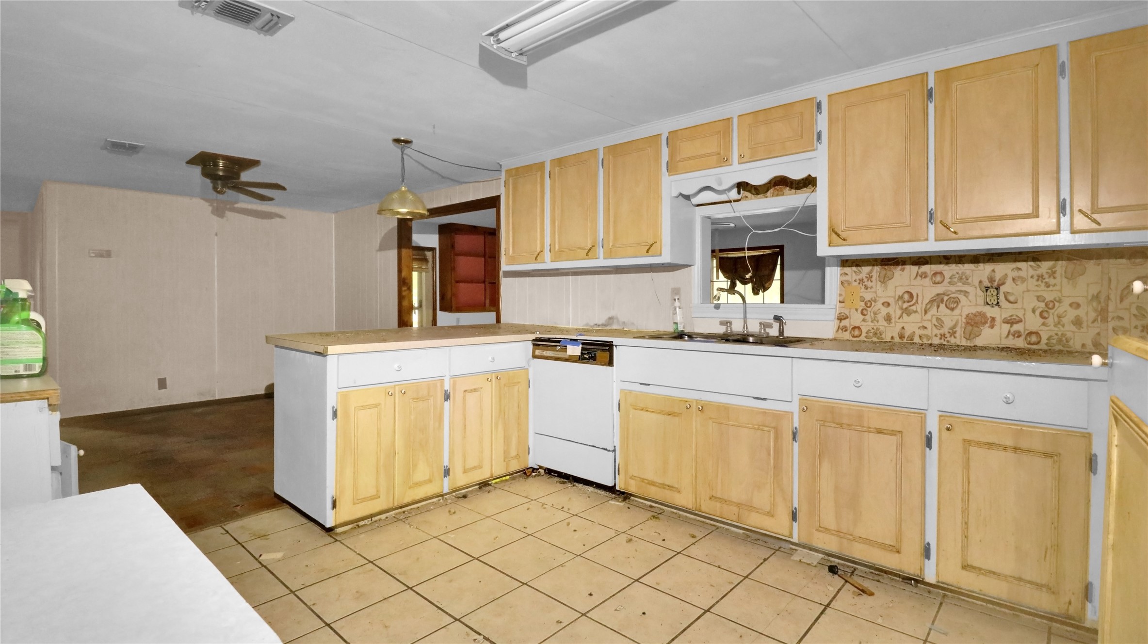 306 Denver Road Sunset TX 76270