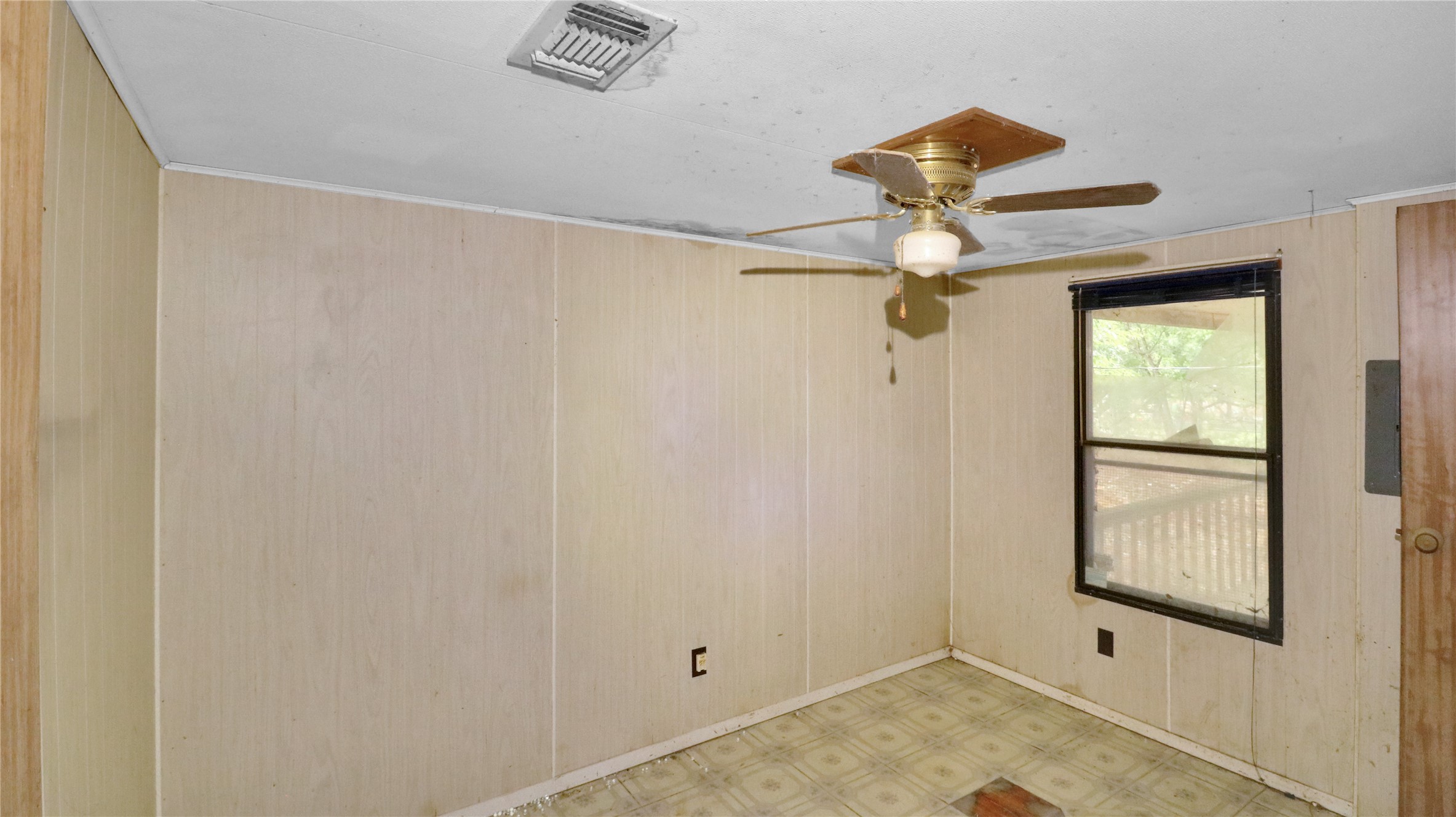 306 Denver Road Sunset TX 76270
