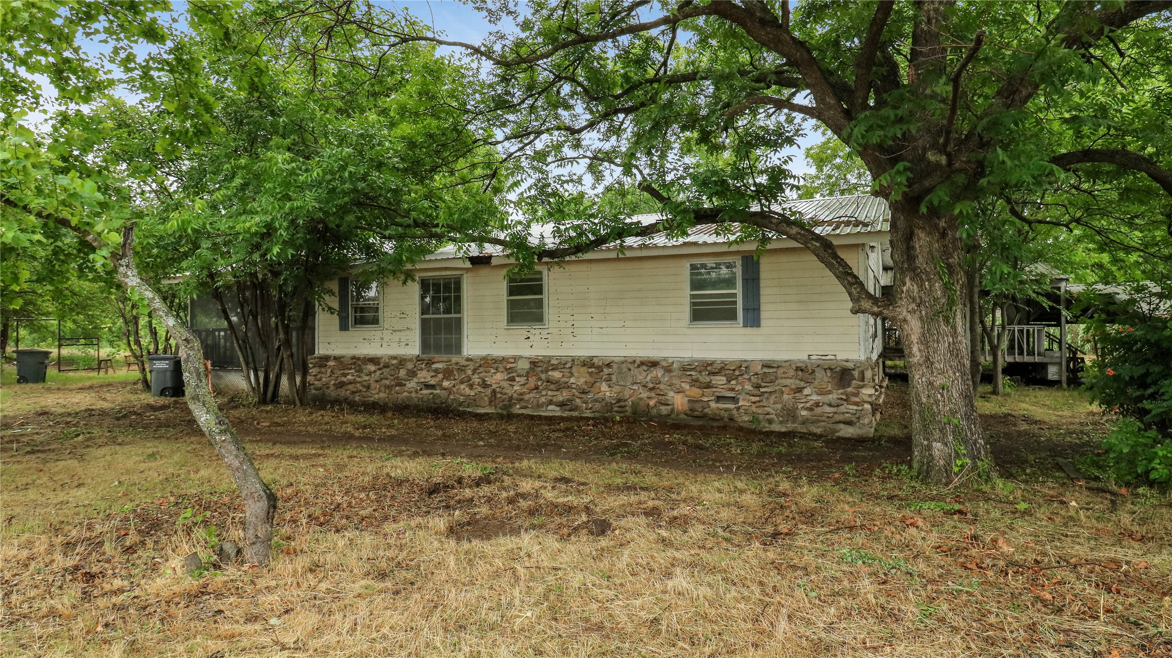 306 Denver Road Sunset TX 76270