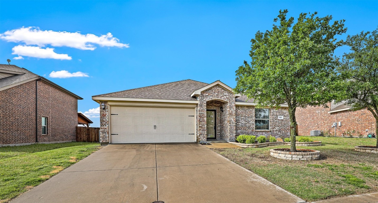 320 Vernon Street Anna TX 75409