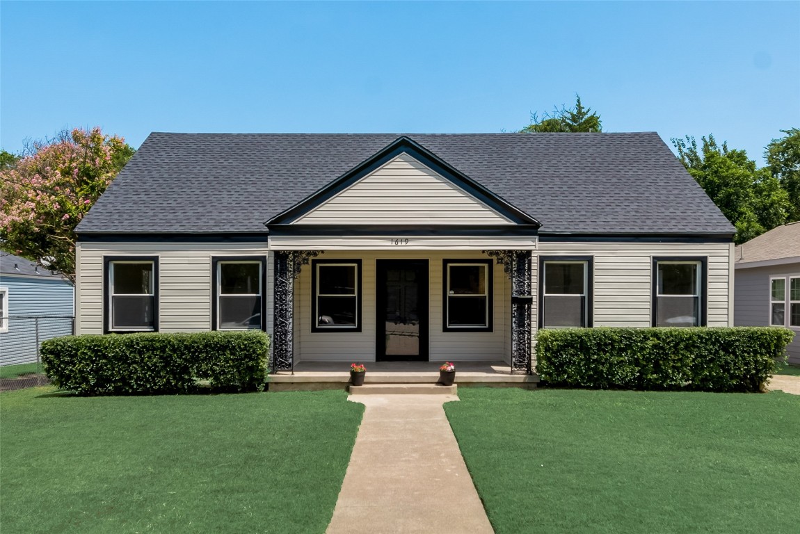 1619 Taft Street Dallas TX 75208