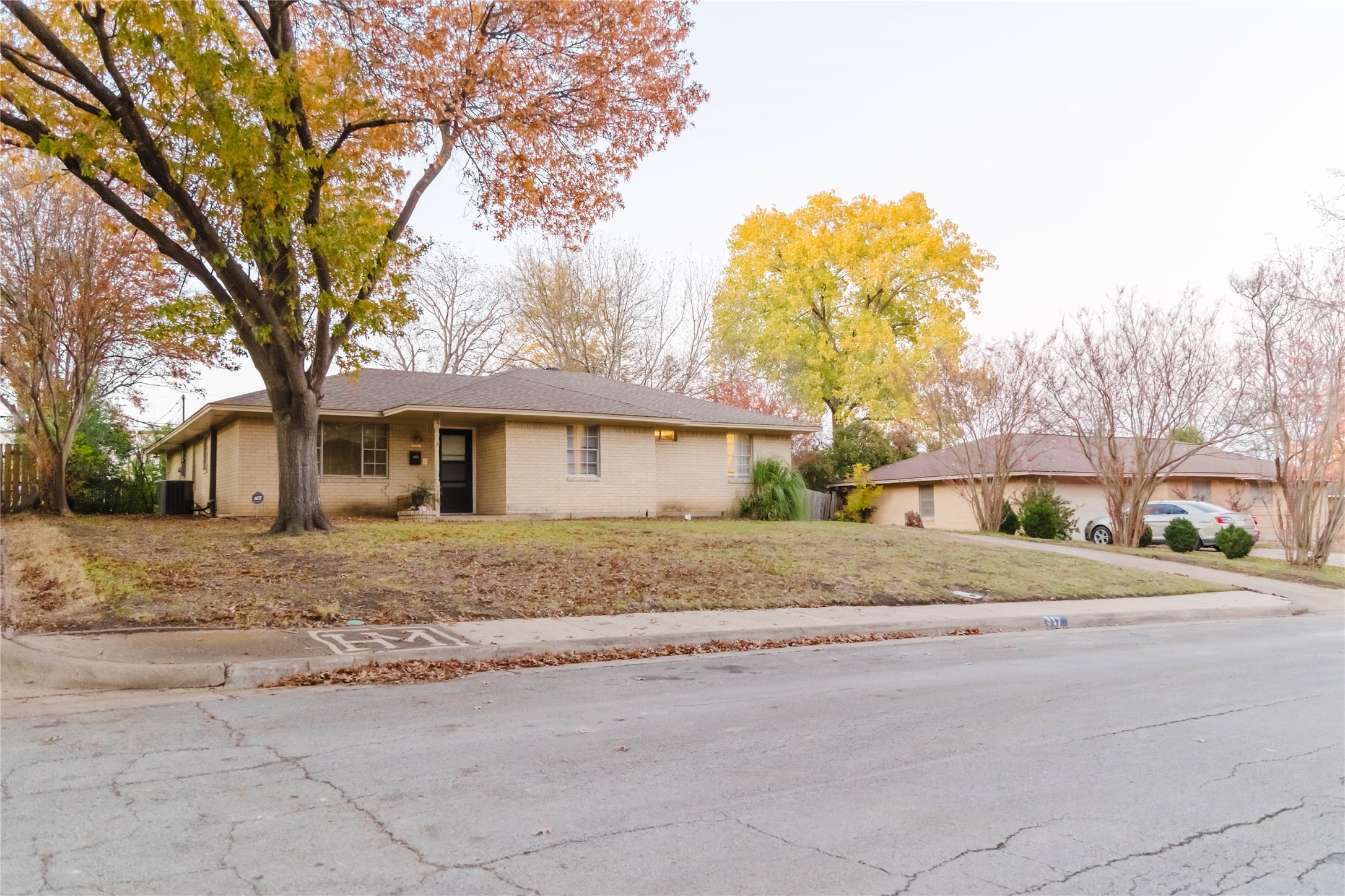 317 Willow Wood Lane Desoto TX 75115