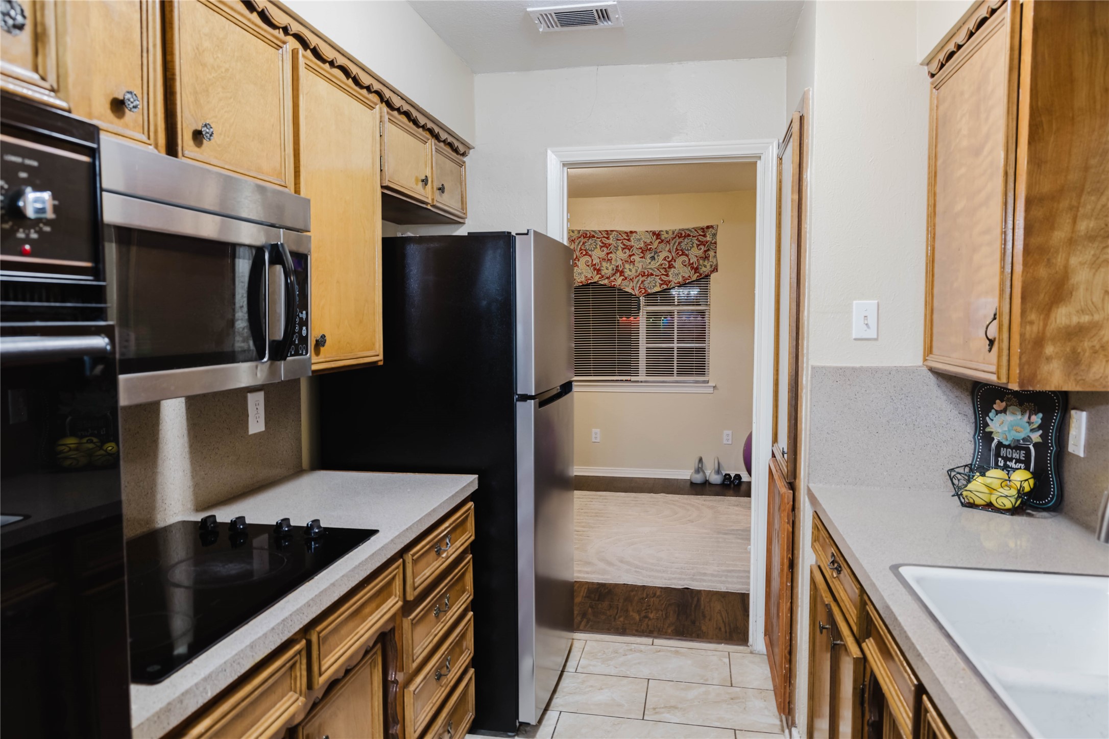 317 Willow Wood Lane Desoto TX 75115