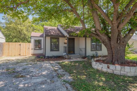 2326 N Riverside Drive Fort Worth TX 76111