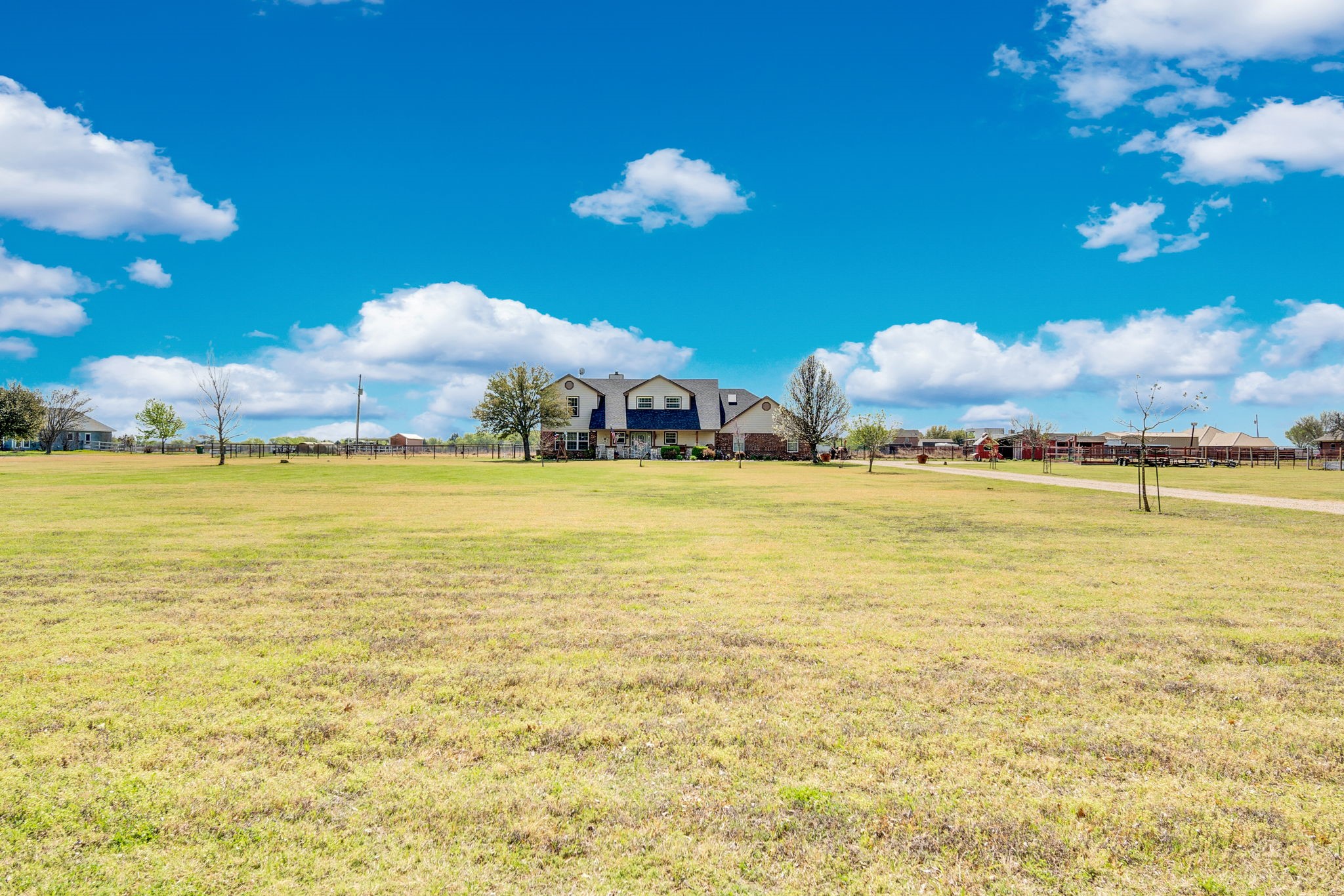 130 Eubanks Road Maypearl TX 76064