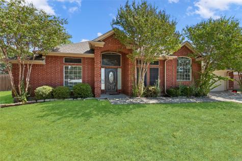 1047 Mustang Court Little Elm TX 75068