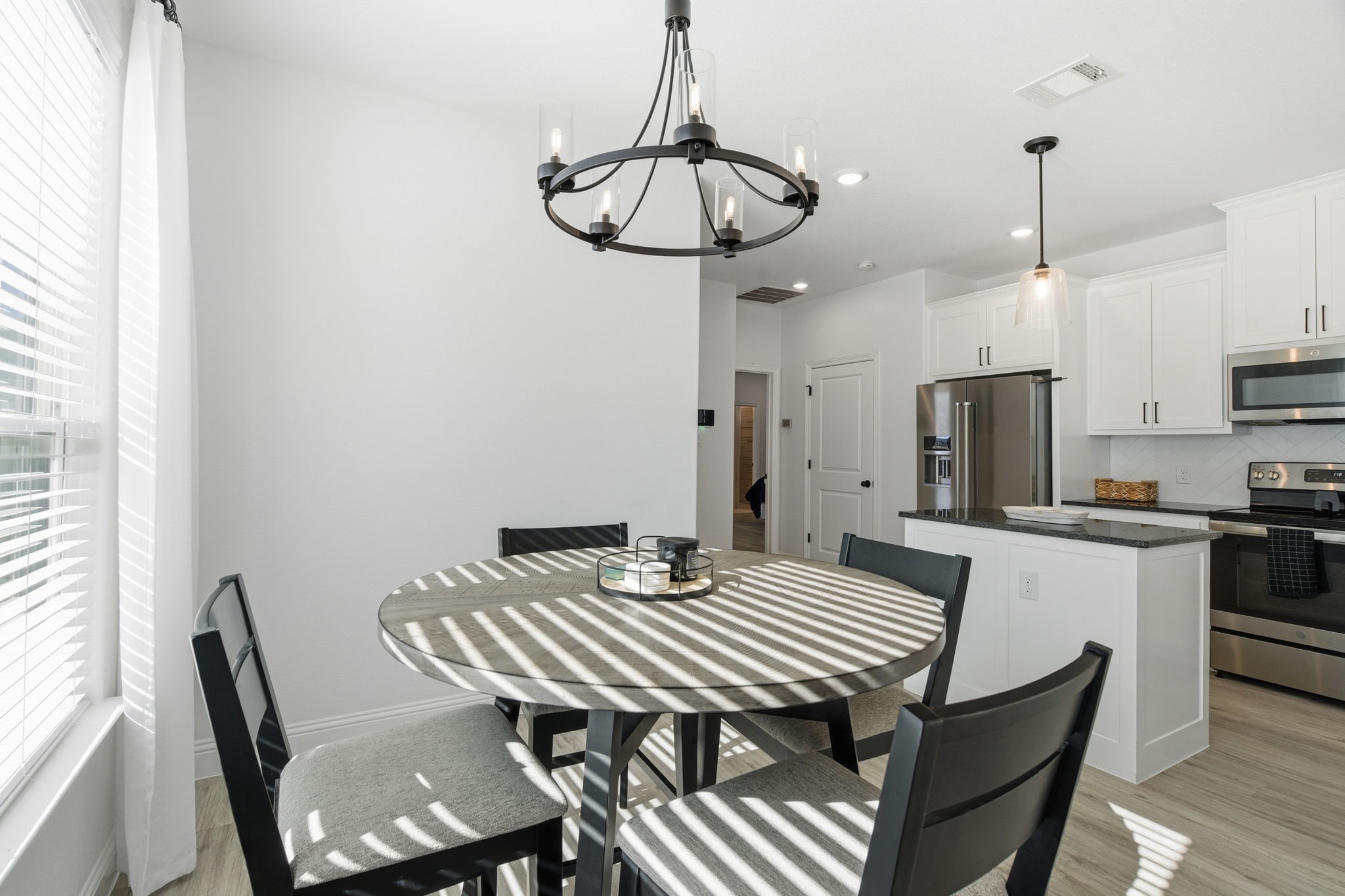 649 Charlotte Lane Burleson TX 76028