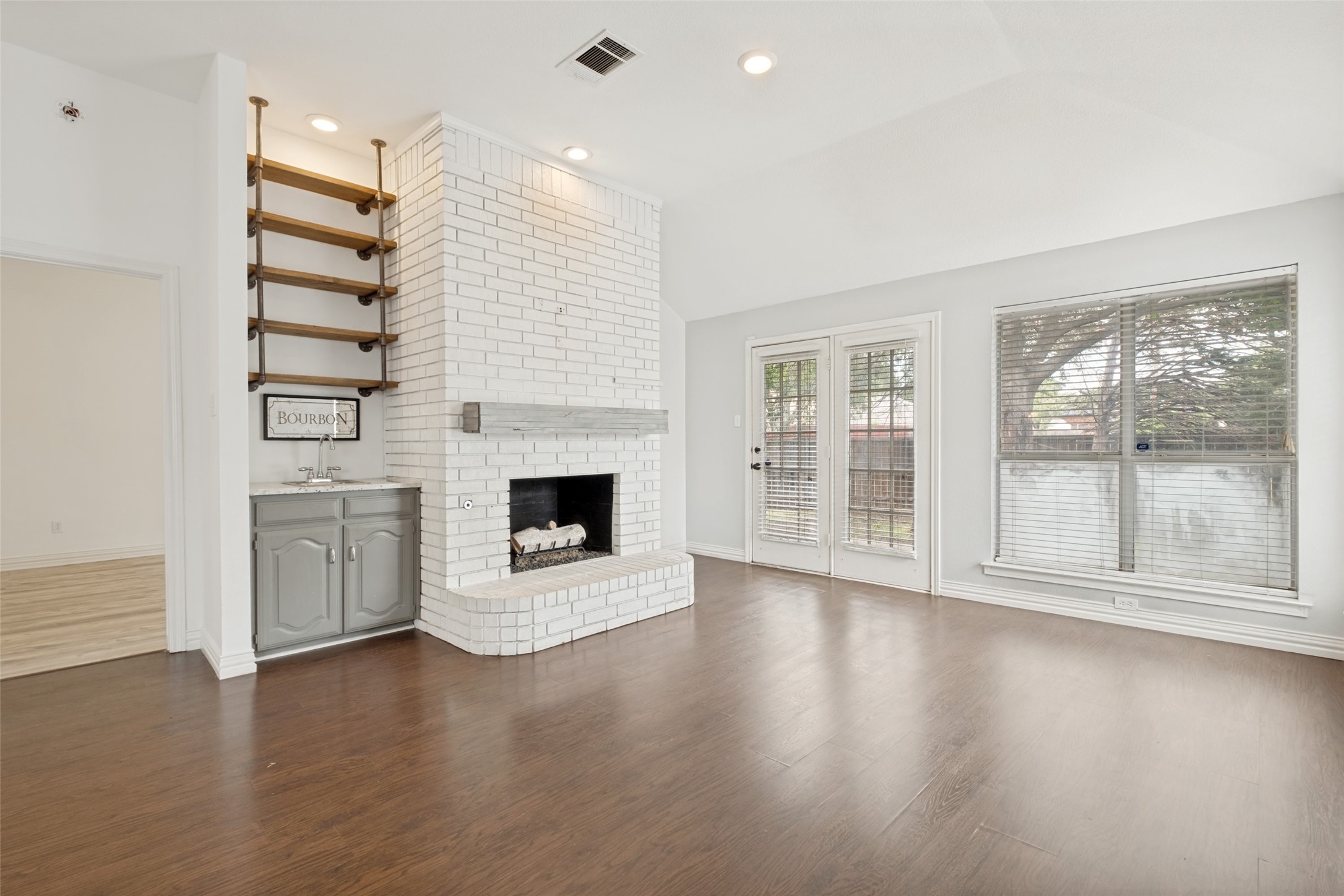 4232 Osborn Road Dallas TX 75227
