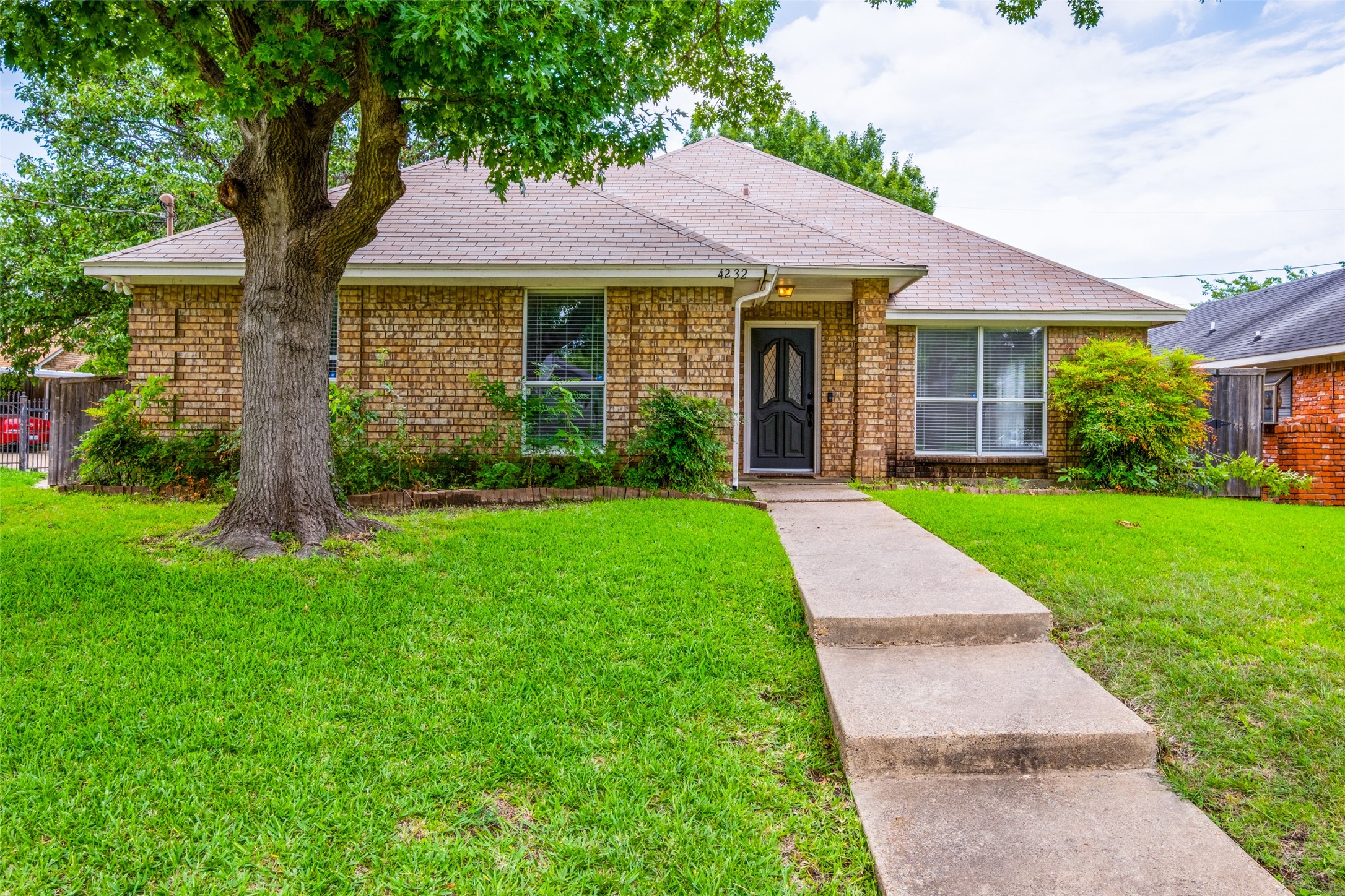4232 Osborn Road Dallas TX 75227