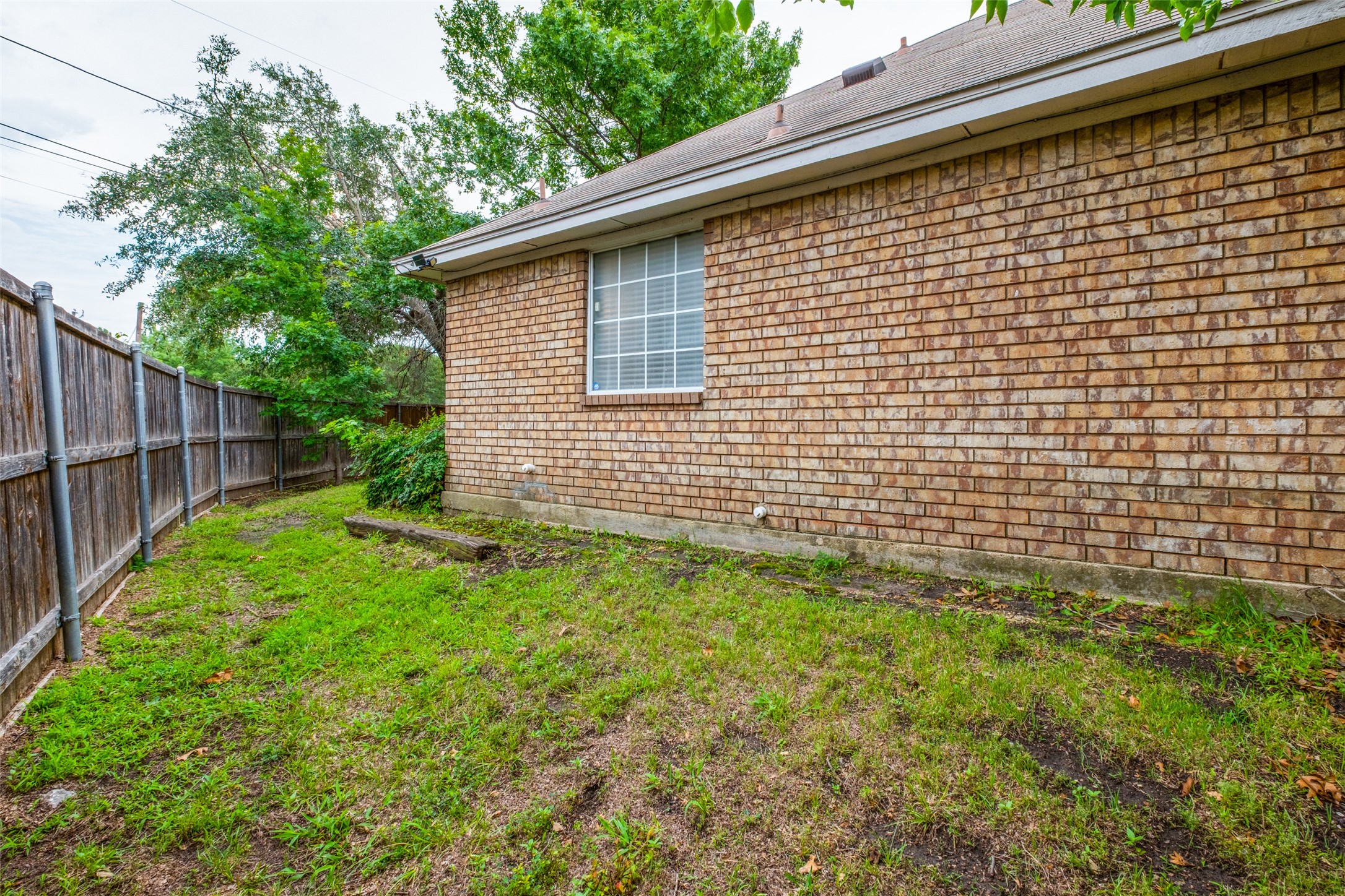 4232 Osborn Road Dallas TX 75227