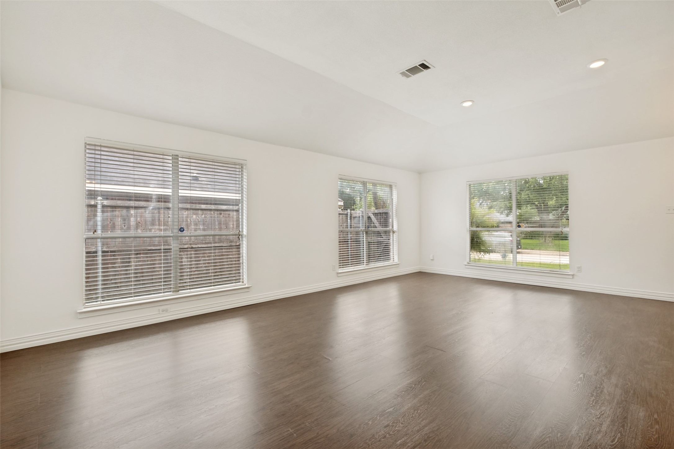 4232 Osborn Road Dallas TX 75227