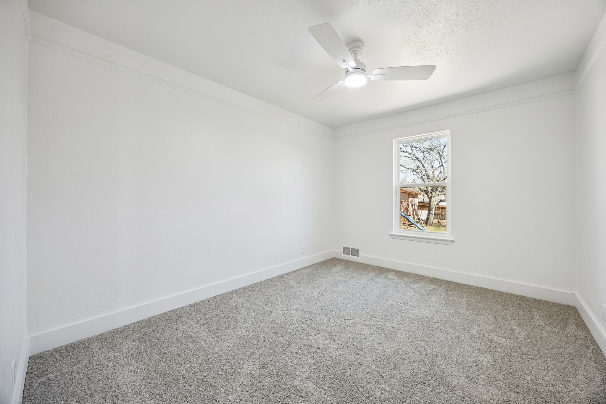 808 Lee Drive Bedford TX 76022