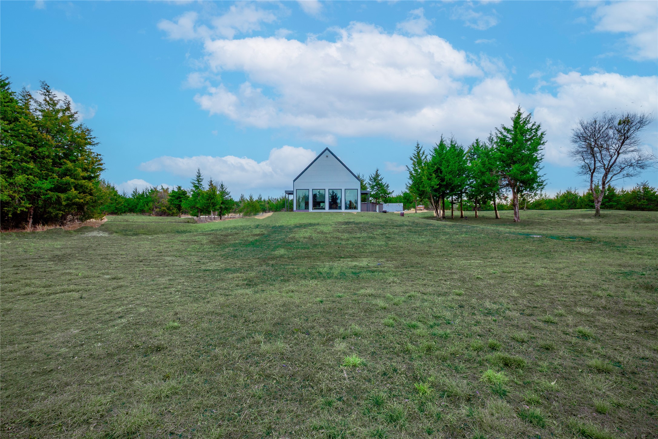 511 County Road 4264 Leonard TX 75452
