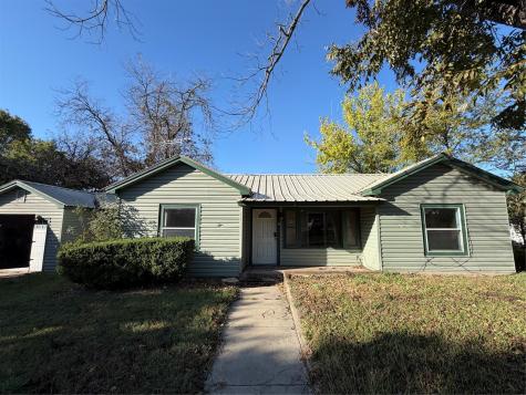 318 N Dale Avenue Stephenville TX 76401
