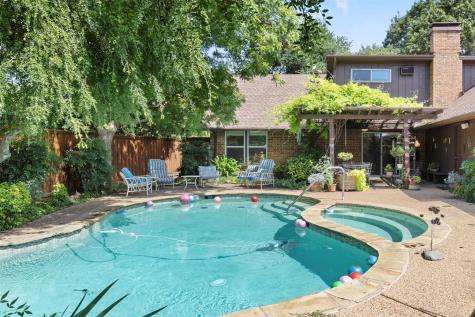 813 Pleasant Valley Lane Richardson TX 75080