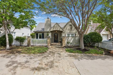 4828 Bryce Avenue Fort Worth TX 76107