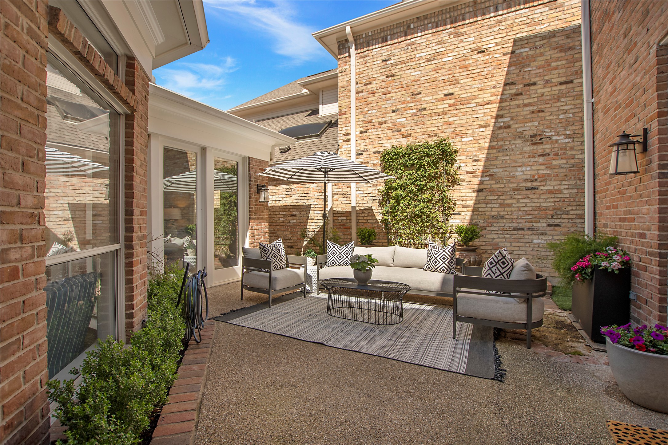 7615 Marquette Street Dallas TX 75225