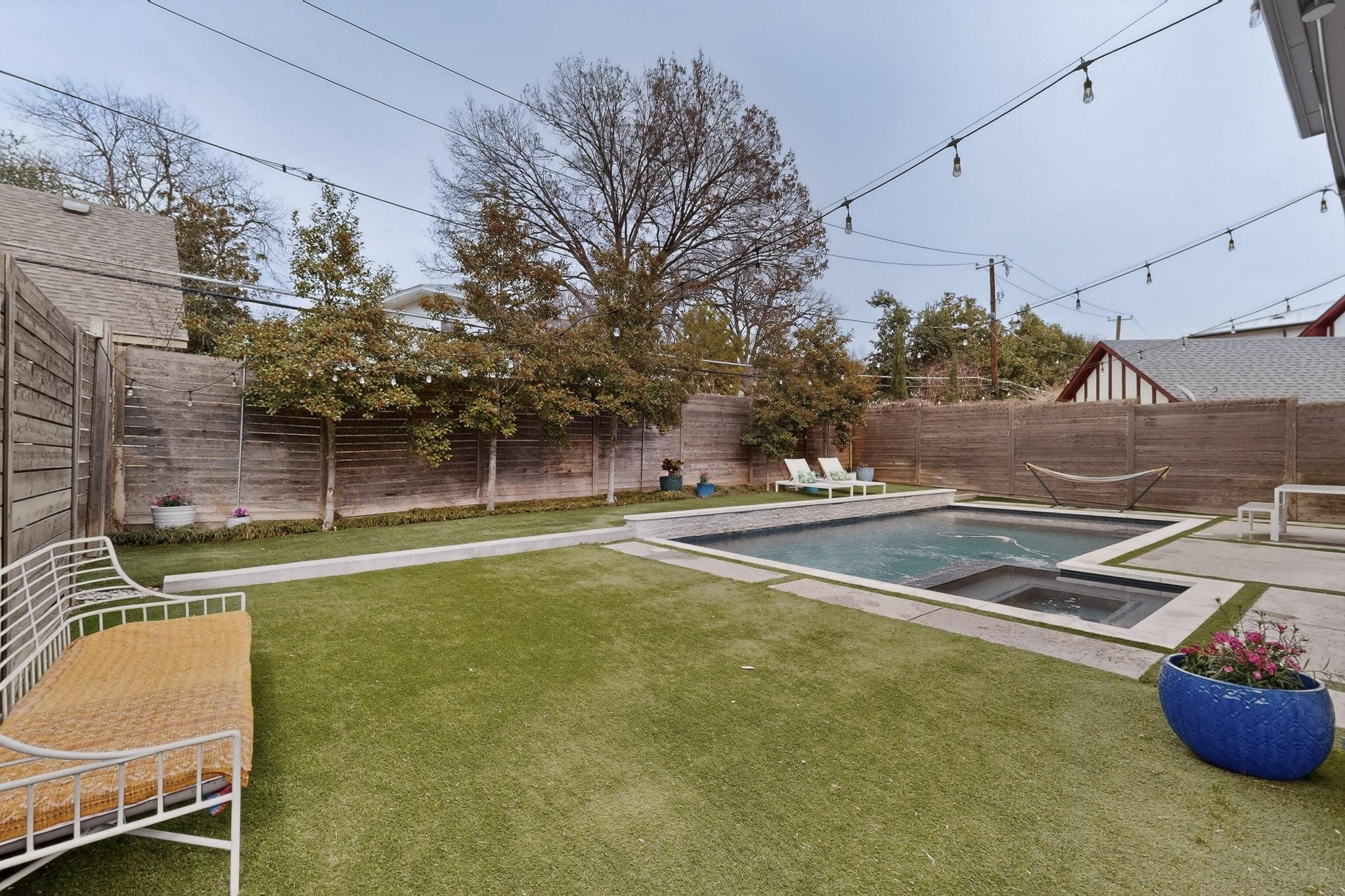 6915 Pasadena Avenue Dallas TX 75214