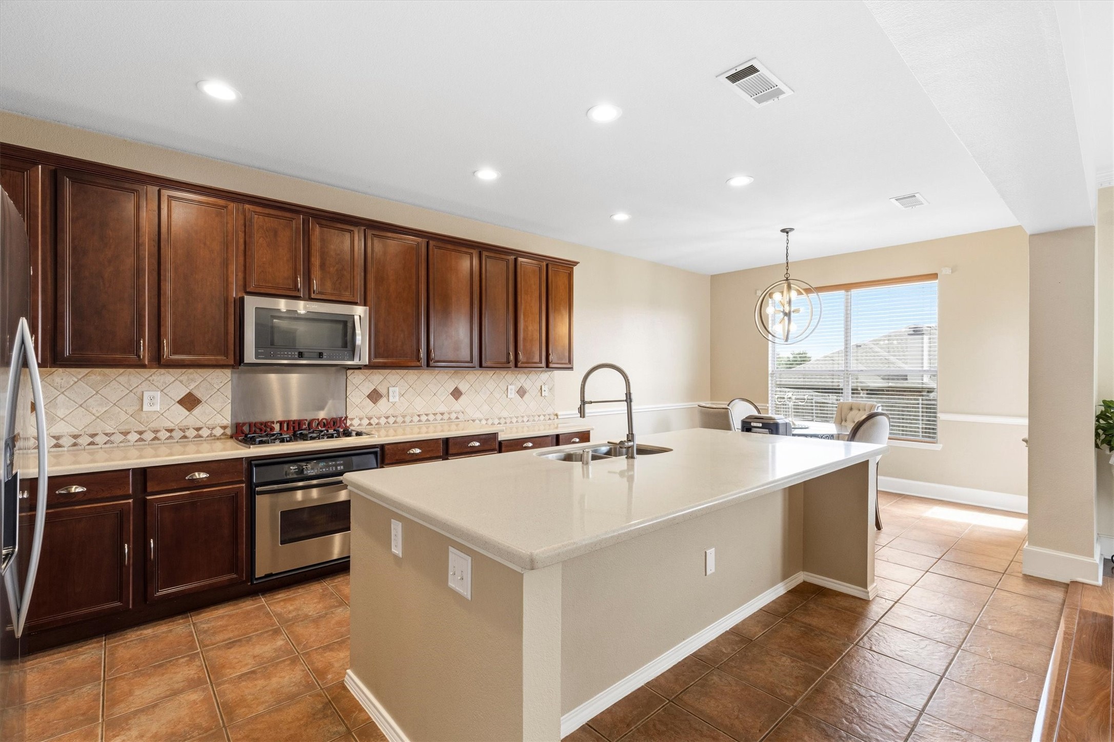 306 Dover Heights Trail Mansfield TX 76063