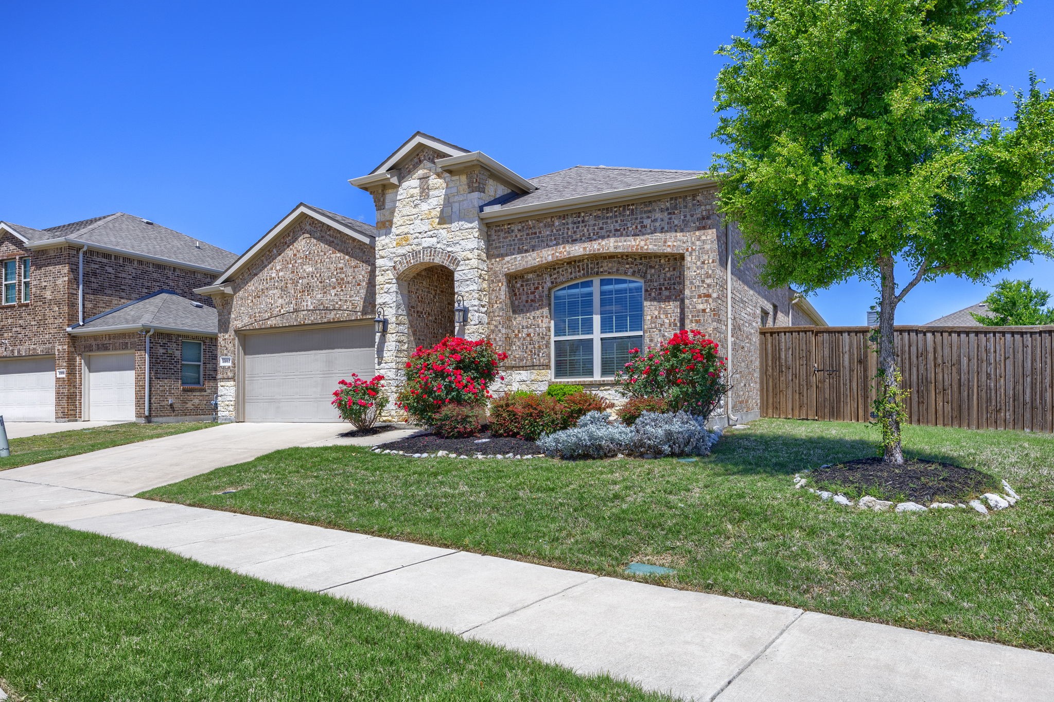 1307 Surrey Street Melissa TX 75454