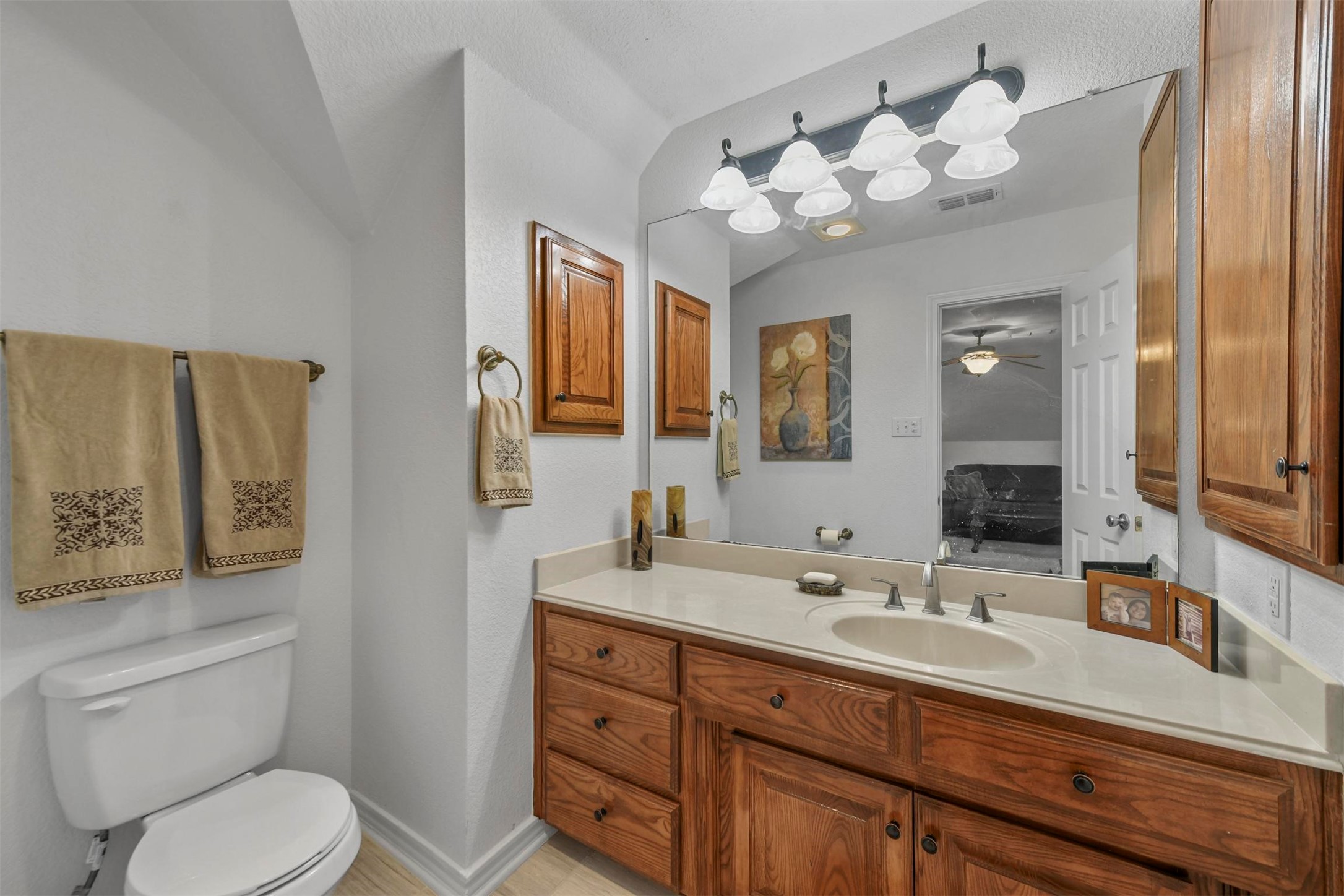 6533 Silver Oak Lane Fort Worth TX 76135
