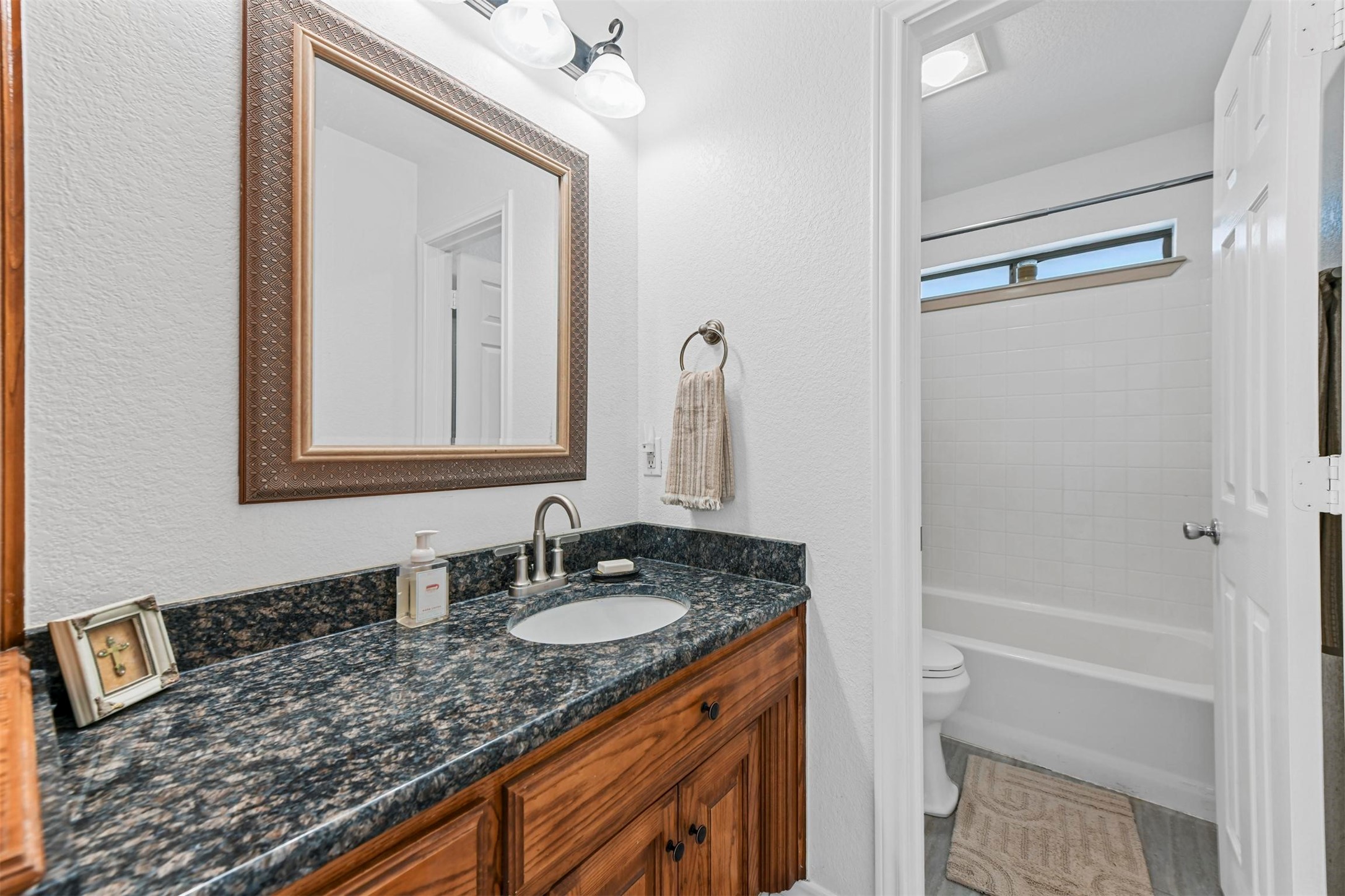 6533 Silver Oak Lane Fort Worth TX 76135