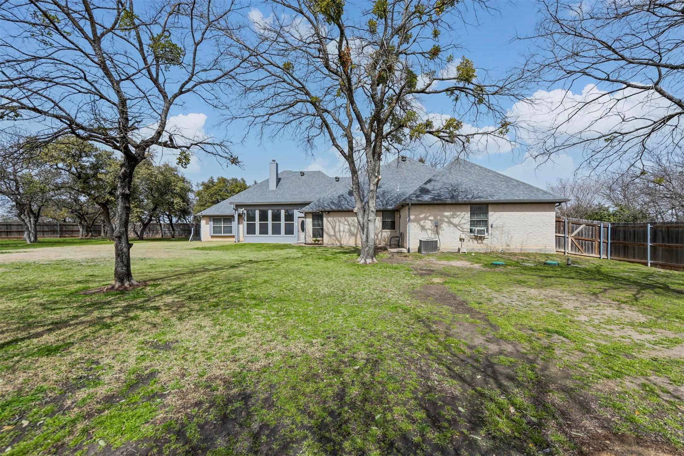 6533 Silver Oak Lane Fort Worth TX 76135