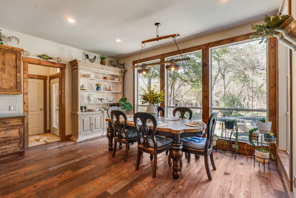 7831 Clark Court Red Oak TX 75154