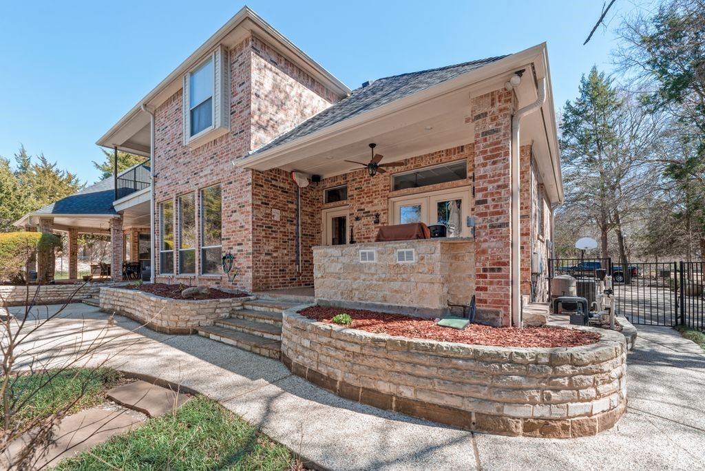 7831 Clark Court Red Oak TX 75154