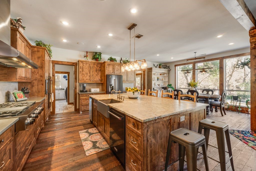 7831 Clark Court Red Oak TX 75154
