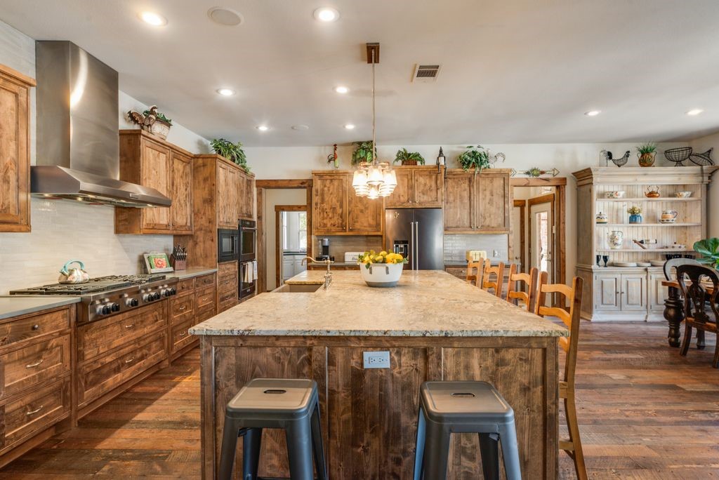 7831 Clark Court Red Oak TX 75154