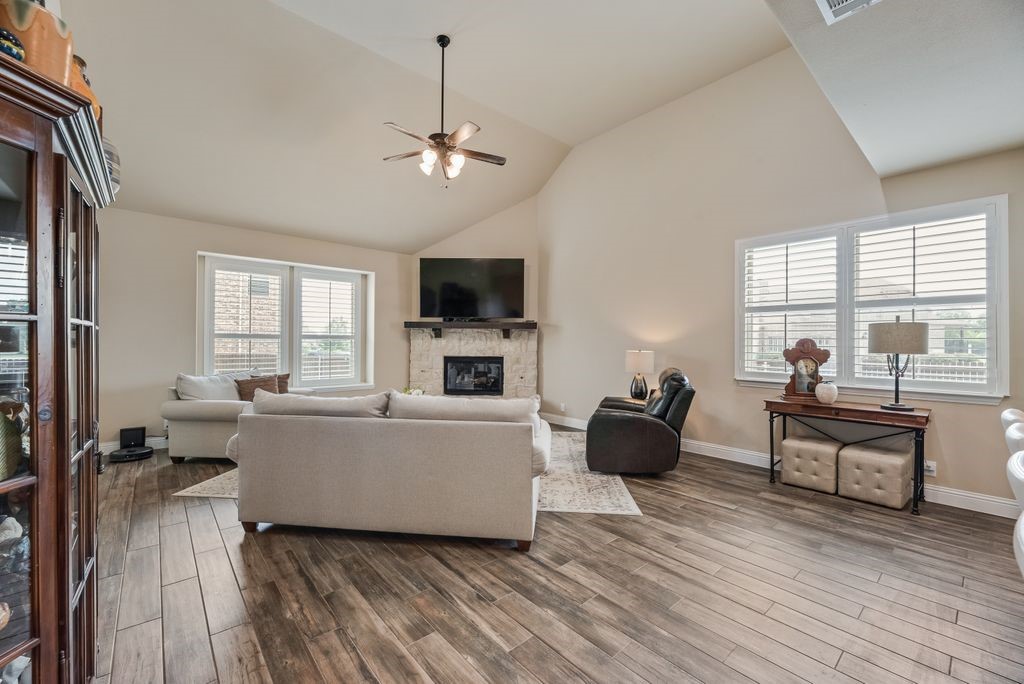 516 W North Creek Drive Sherman TX 75092