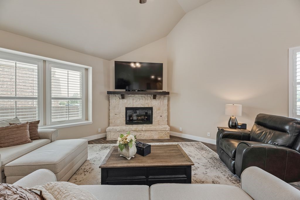 516 W North Creek Drive Sherman TX 75092