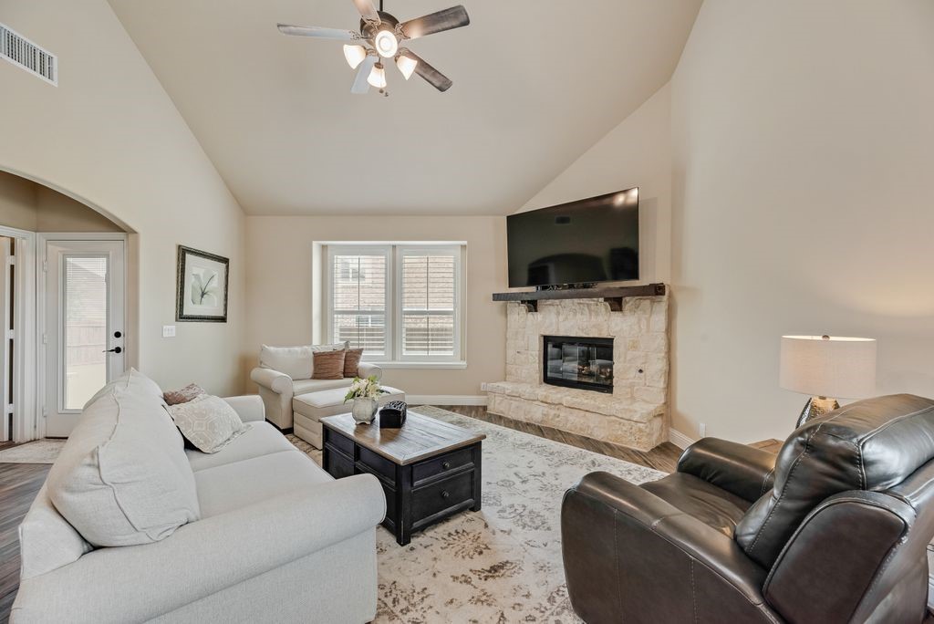 516 W North Creek Drive Sherman TX 75092