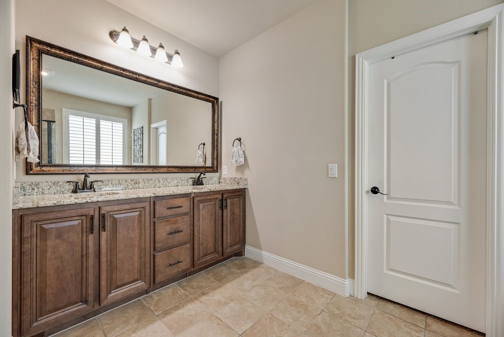 516 W North Creek Drive Sherman TX 75092