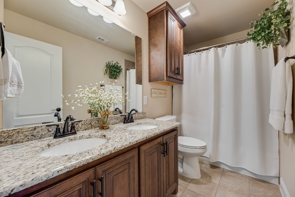 516 W North Creek Drive Sherman TX 75092